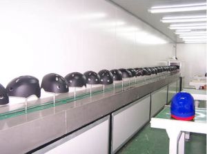 摩托車(chē)、電動(dòng)車(chē)頭盔噴漆線(xiàn)工藝